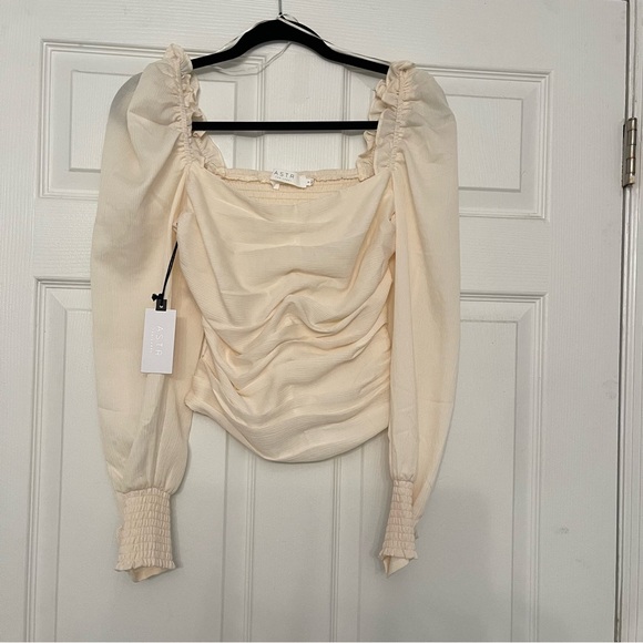 ASTR the label top - Picture 2 of 4